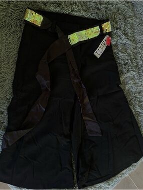Vintage Black wide leg Capris with Iridescent Sequin Waistband